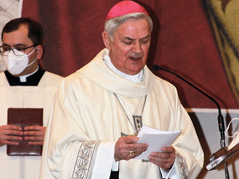 Saluto del vescovo Domenico all’arcivescovo Mons. Domenico Battaglia – Diocesi Saluto del vescovo Domenico all’arcivescovo Mons. Domenico Battaglia – Diocesi di Molfetta-Ruvo-Giovinazzo-Terlizzi