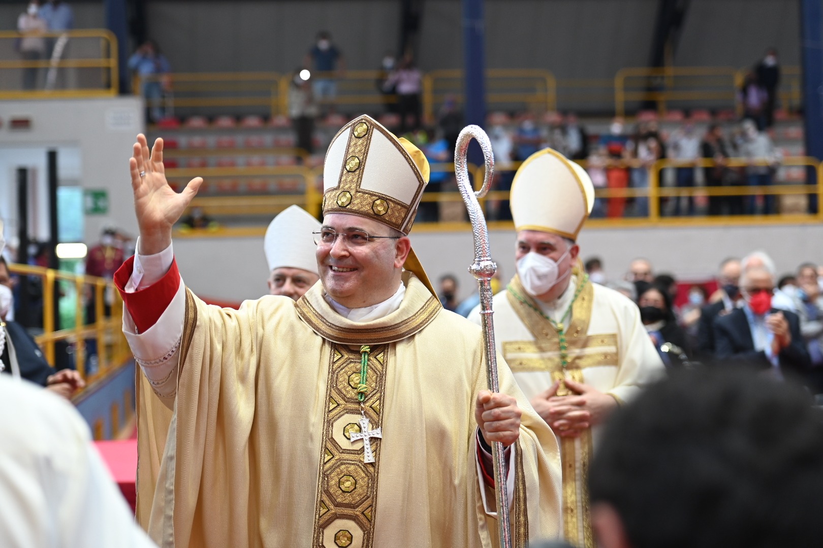 “Sotto l’unico tetto del Vangelo!”. Saluto conclusivo di S.E.R. Mons. “Sotto l’unico tetto del Vangelo!”. Saluto conclusivo di S.E.R. Mons. Sabino Iannuzzi, ofm – Diocesi di Castellaneta