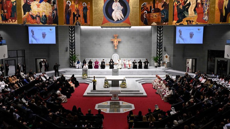L'incontro ecumenico nella Cattedrale di Nostra Signora del Bahrein cq5dam.thumbnail.cropped.1500.844.jpeg