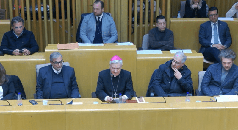 Molfetta. Intervento del vescovo Domenico al consiglio comunale della Città Molfetta. Intervento del vescovo Domenico al consiglio comunale della Città riunito in seduta straordinaria per deliberare i Riti Quaresimali come beni immateriali della Città