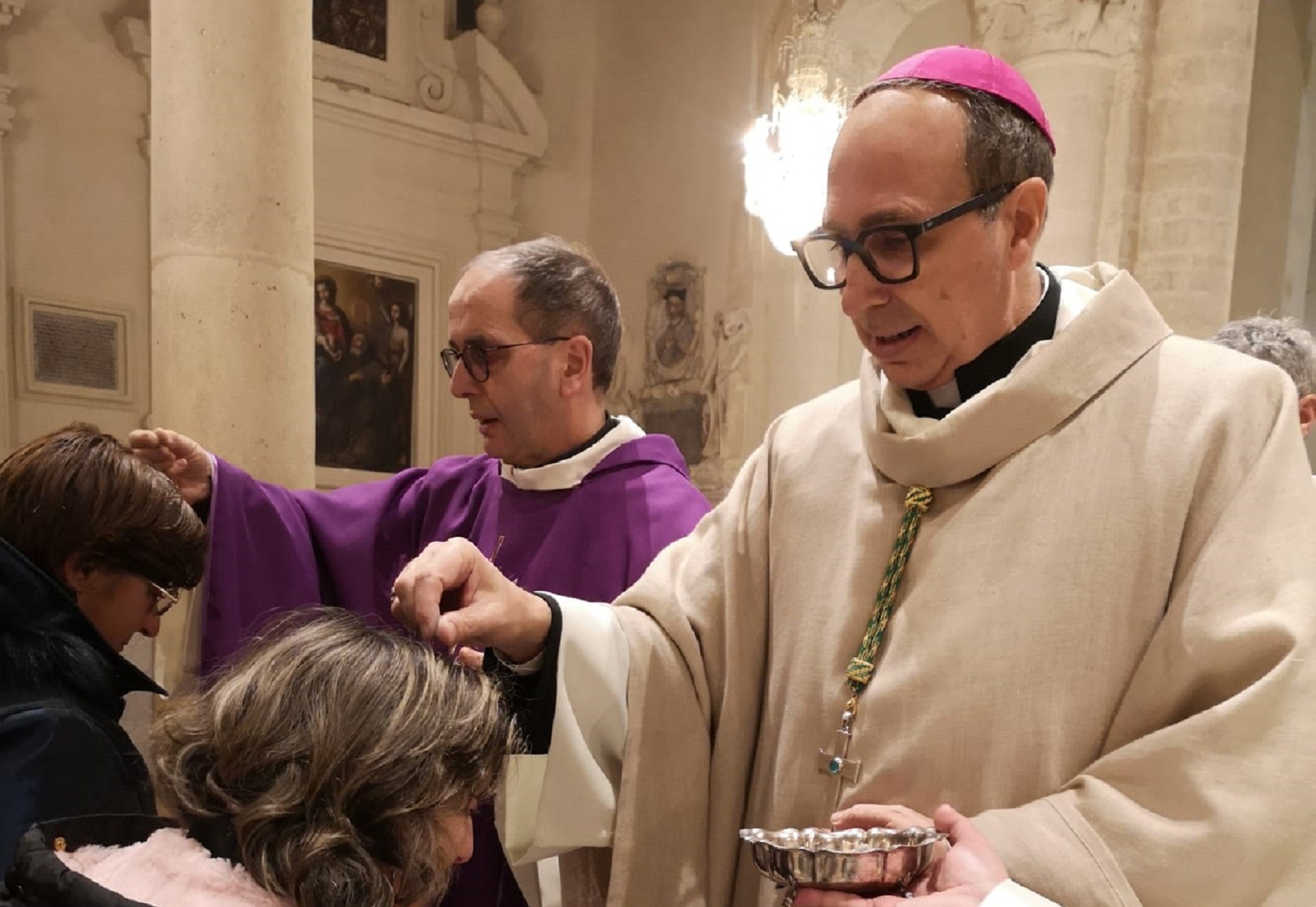 Mercoledì delle ceneri, Mons. Russo: «Incontriamoci, sorridiamoci, fidiamoci...» Mercoledì delle ceneri, Mons. Russo: «Incontriamoci, sorridiamoci, fidiamoci...»