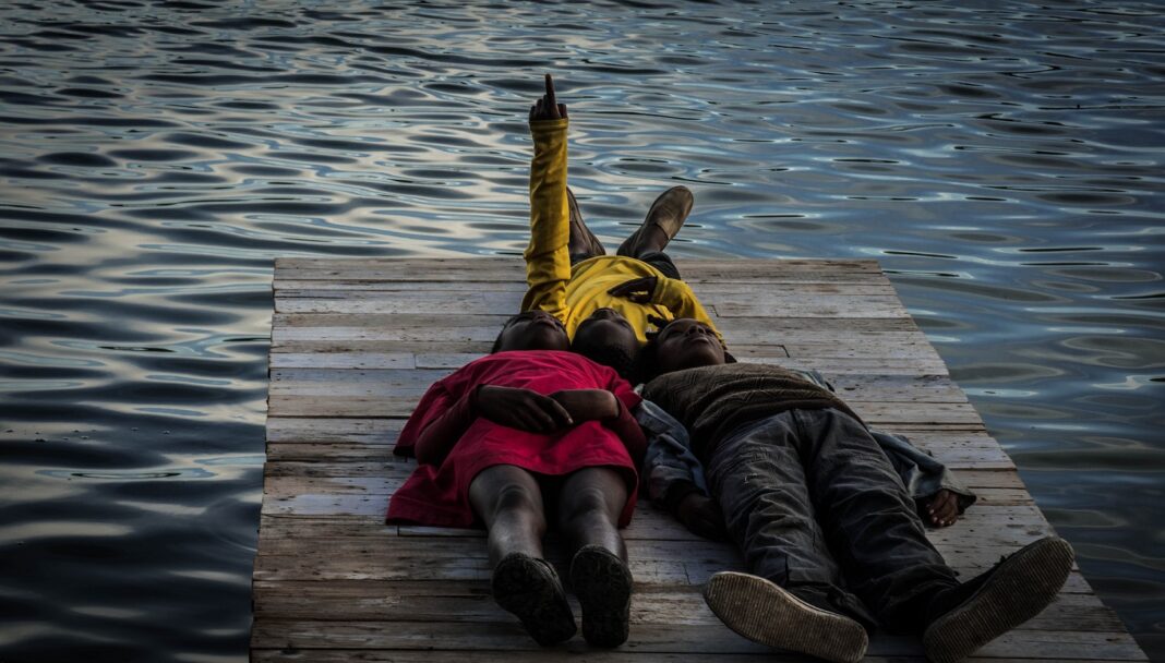 OLTRE IL CONFINE - Arcidiocesi di Otranto OLTRE IL CONFINE - Arcidiocesi di Otranto