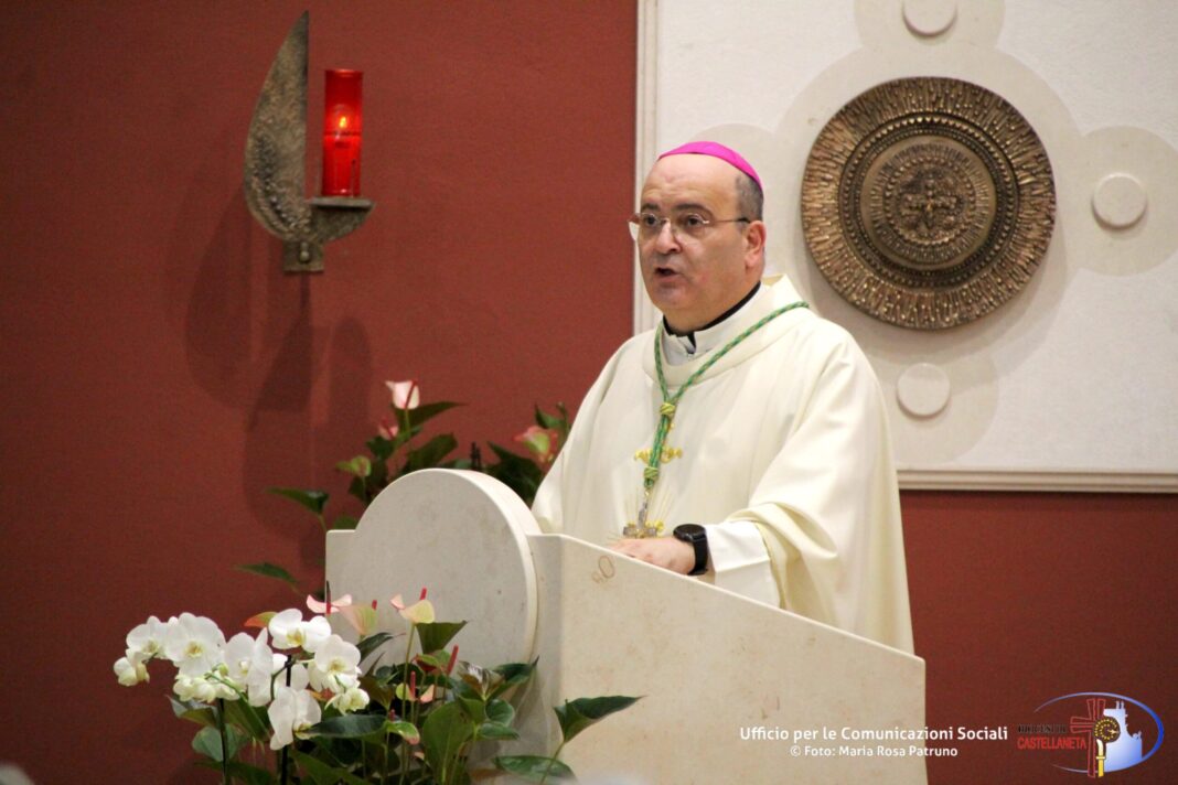 Omelia di Mons. Sabino Iannuzzi durante la Santa Messa nella Solennità di Santa Chiara – Diocesi di Castellaneta