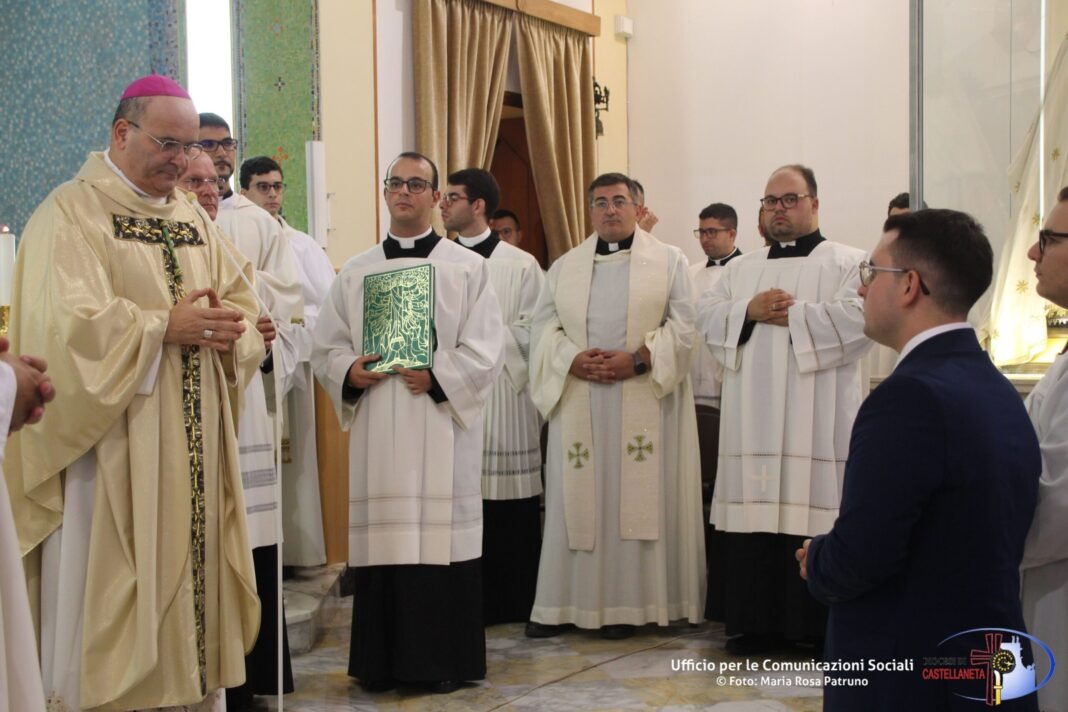 Santa Messa per l’Ammissione agli Ordini Sacri del seminarista Alessio Caldararo – Diocesi di Castellaneta