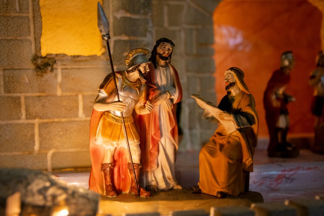 Cutrofiano celebra la Pasqua con la quarta edizione del Presepe Cutrofiano celebra la Pasqua con la quarta edizione del Presepe pasquale