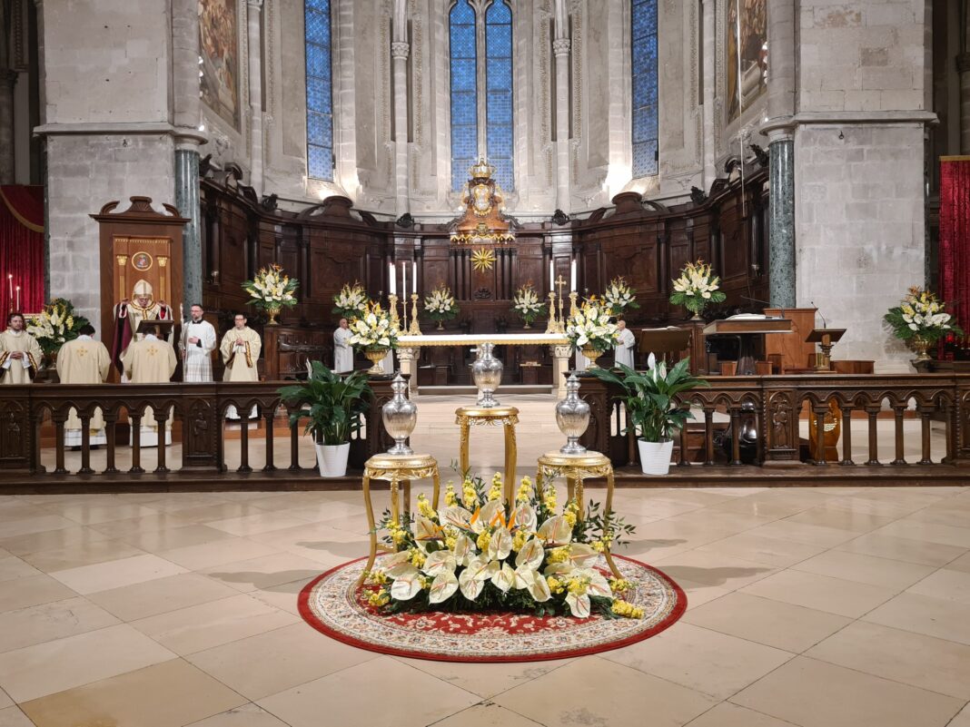 Santa Messa del Crisma 2025, il Vescovo: "L'olio con il quale il Signore ci consacra"