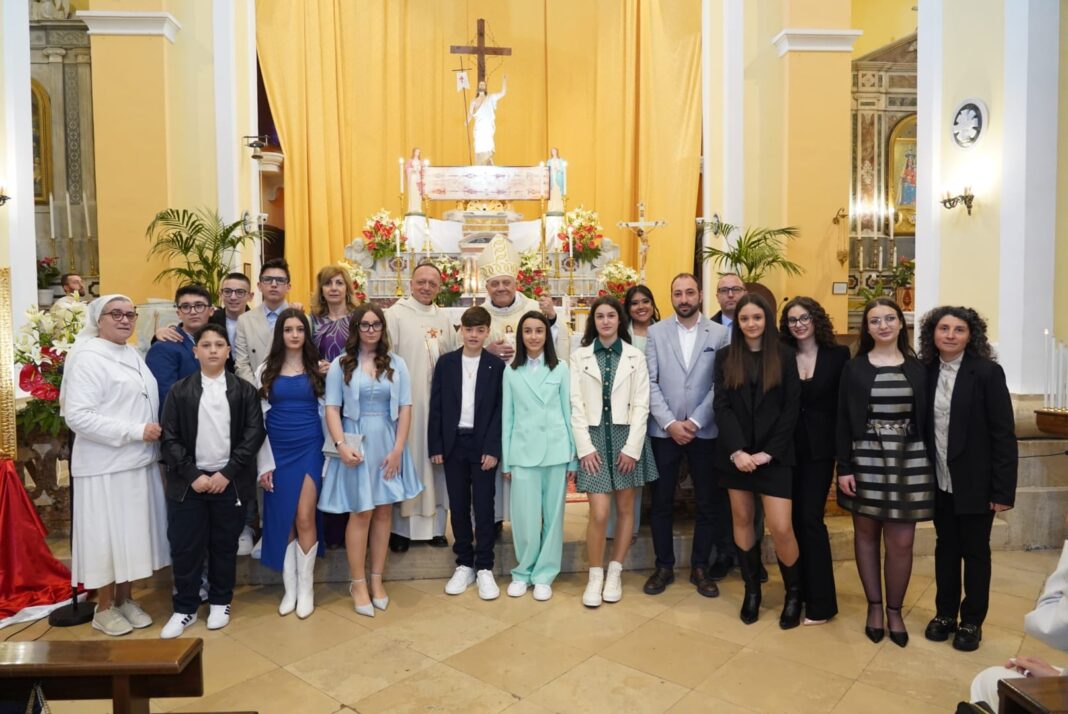 Mons. Vescovo celebra le Cresime a Volturino