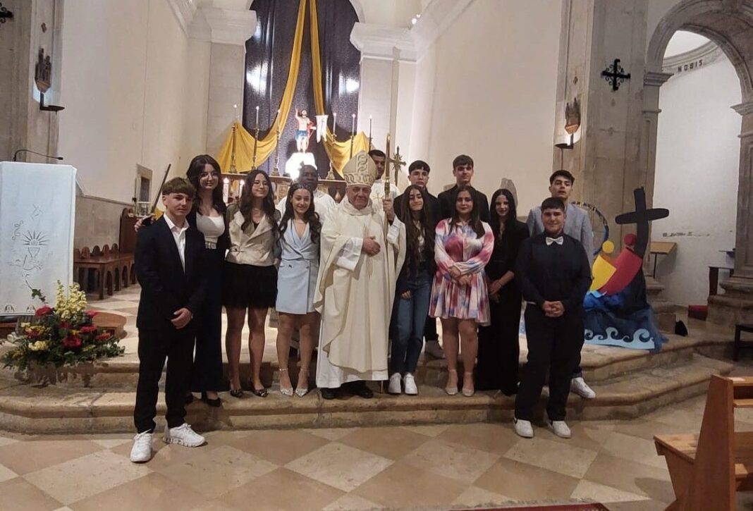 Mons. Vescovo celebra le Cresime a Celenza Valfortore Mons. Vescovo celebra le Cresime a Celenza Valfortore