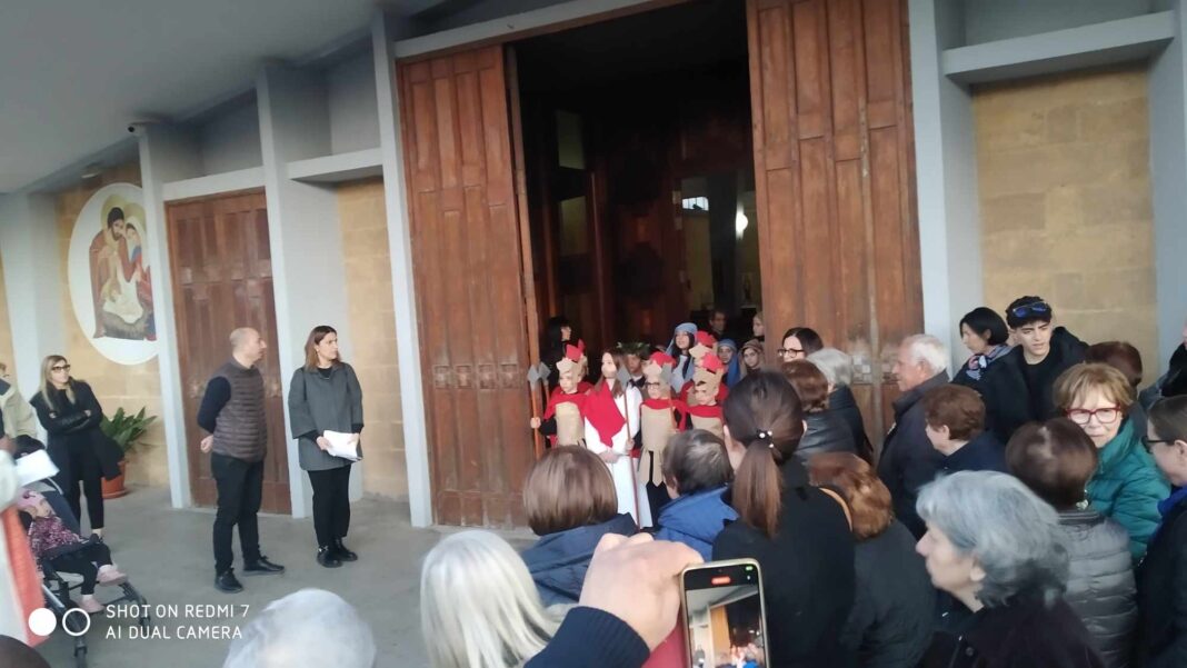 Via Crucis animata dai bambini della catechesi d'Iniziazione Cristiana della par