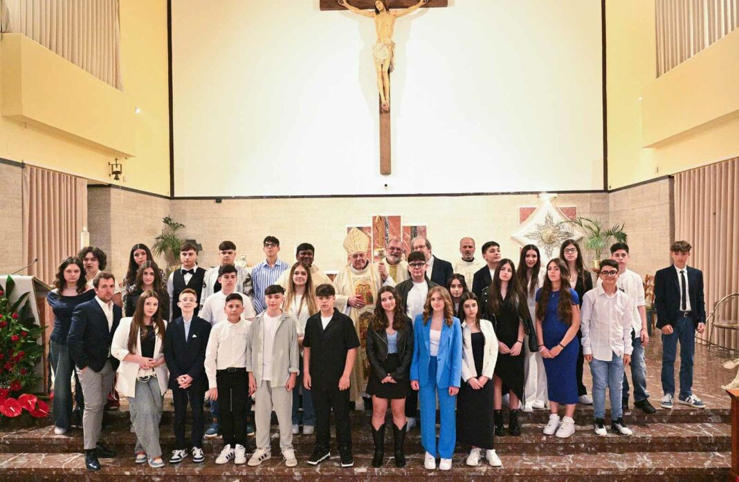 Mons. Vescovo celebra le Cresime nella parrocchia di Cristo Re