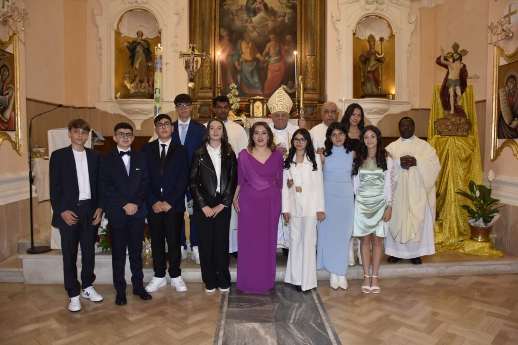 Mons. Vescovo celebra le cresime a Carlantino