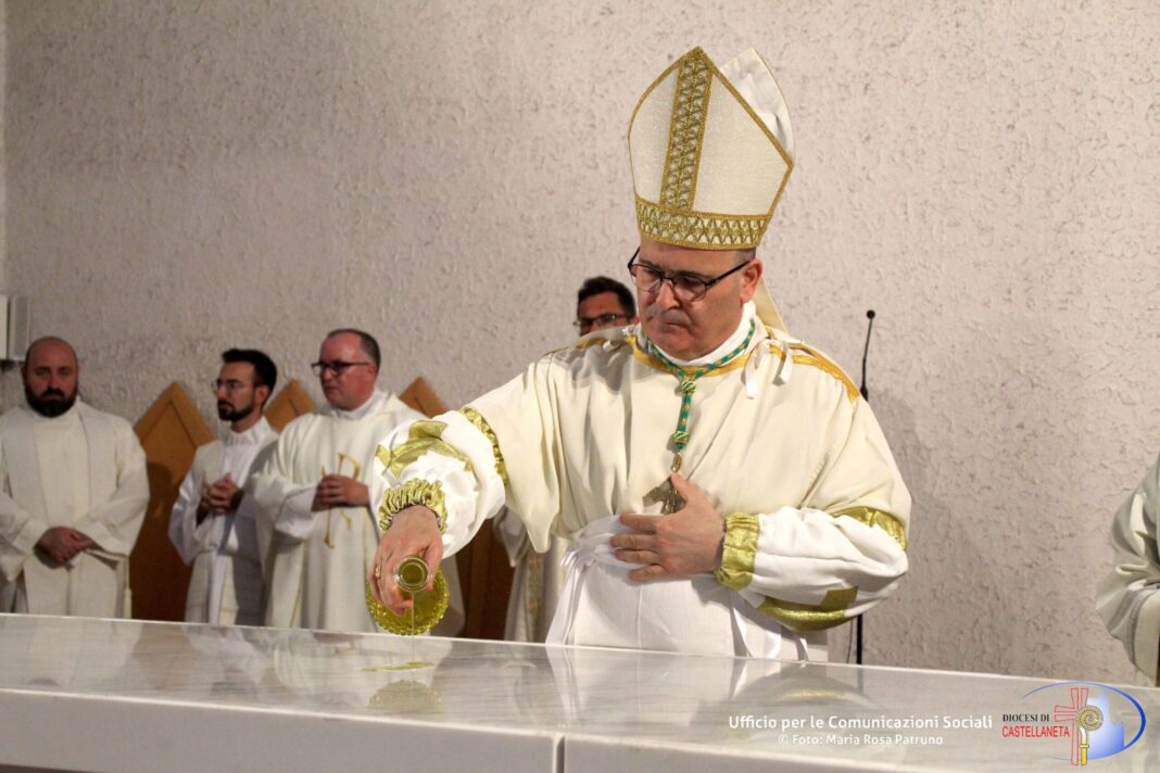 Santa Messa per la Consacrazione della Chiesa parrocchiale del Cuore Immacolato di Maria in Castellaneta