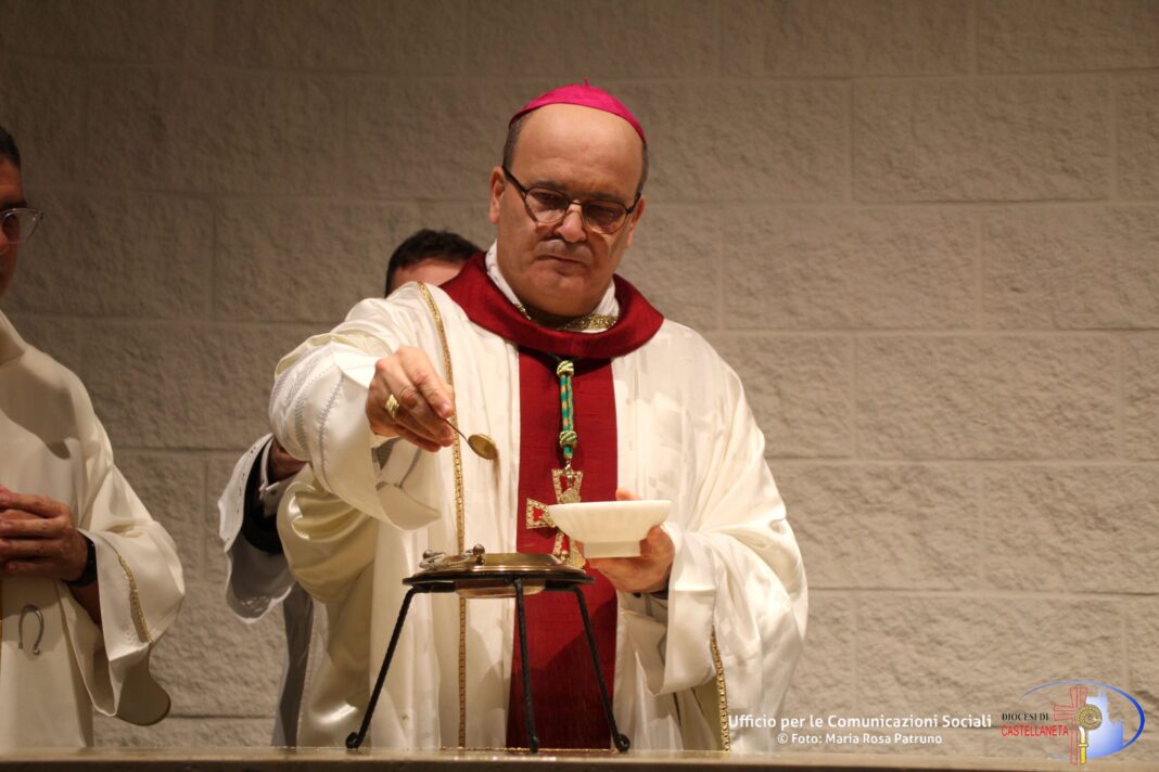 Omelia di Mons. Sabino Iannuzzi durante la Santa Messa per Omelia di Mons. Sabino Iannuzzi durante la Santa Messa per la Dedicazione della Chiesa parrocchiale di Gesù Risorto in Ginosa