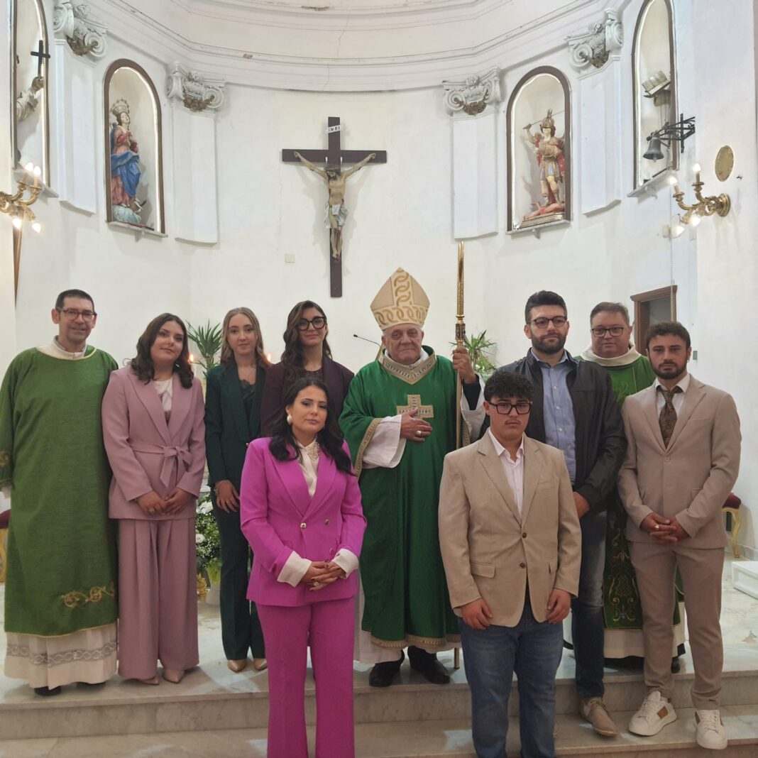 Mons. Vescovo celebra le cresime ad Alberona