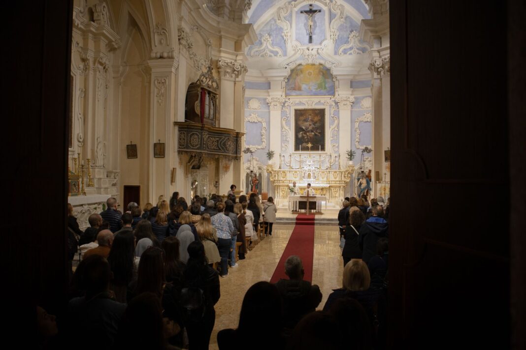 Pregare, credere, testimoniare - Il racconto del Giubileo dei catechisti Pregare, credere, testimoniare - Il racconto del Giubileo dei catechisti