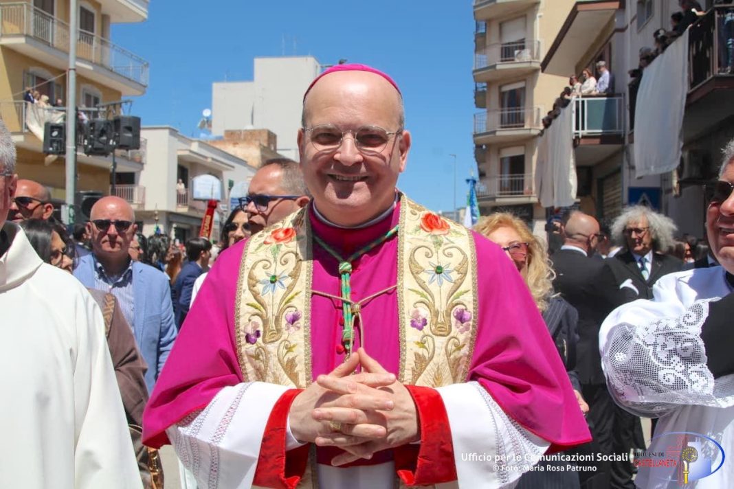 Quarto anniversario dell’Ordinazione Episcopale di S.E.R. Mons. Sabino Iannuzzi – Quarto anniversario dell’Ordinazione Episcopale di S.E.R. Mons. Sabino Iannuzzi – Diocesi di Castellaneta