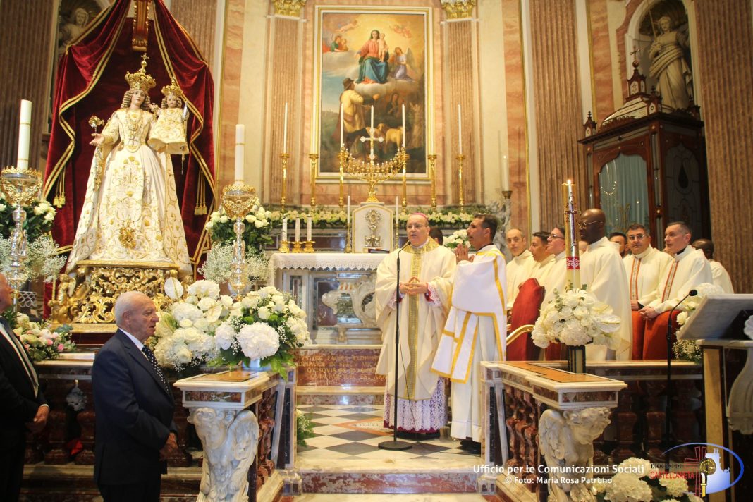 Omelia di Mons. Sabino Iannuzzi durante la Santa Messa per la Festa Patronale di Maria SS. Mater Domini a Laterza – Diocesi di Castellaneta