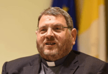 RITIRO DEL CLERO – CREDIBILITÀ ED ESEMPLARITÀ. “…VOI SAPETE COME MI SONO COMPORTATO” guida: Mons. Cataldo Zuccaro RITIRO DEL CLERO – CREDIBILITÀ ED ESEMPLARITÀ. “…VOI SAPETE COME MI SONO COMPORTATO” guida: Mons. Cataldo Zuccaro