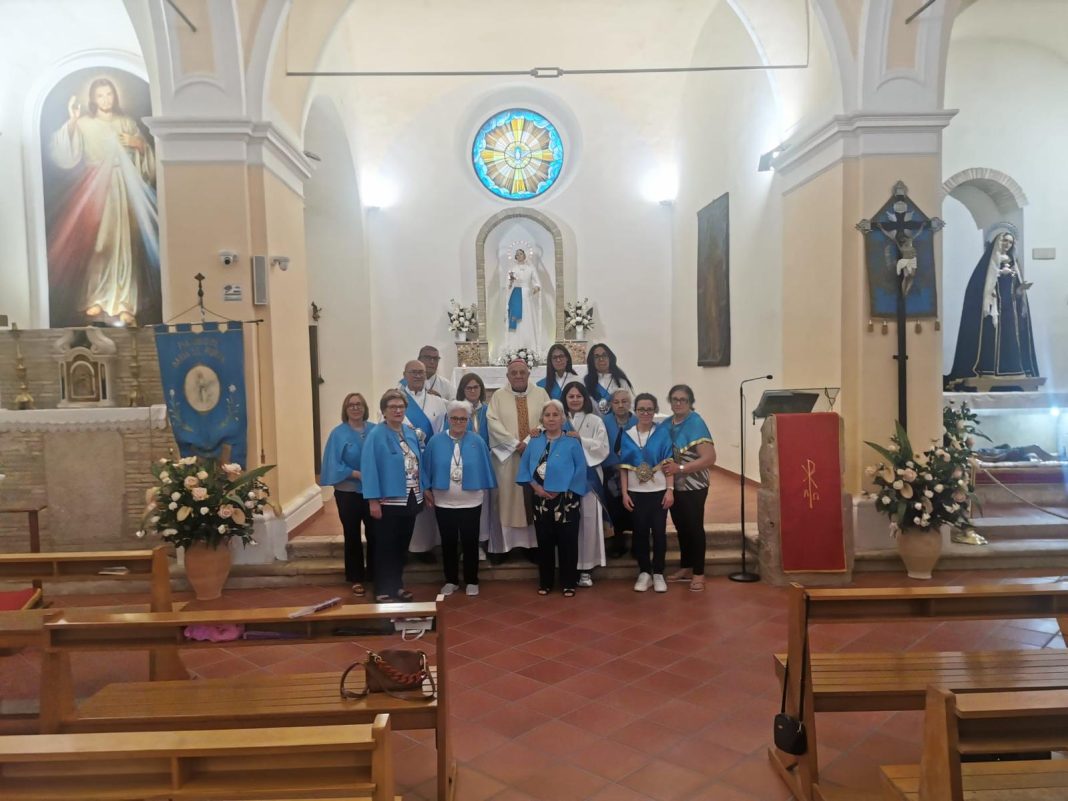 Mons. Vescovo celebra nella Chiesa di S. Gaetano Mons. Vescovo celebra nella Chiesa di S. Gaetano
